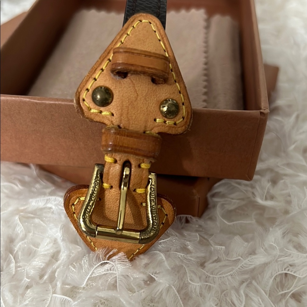 Louis Vuitton Theda Brown and Gold Monogram Bracelet with Box - Picture 4 of 12
